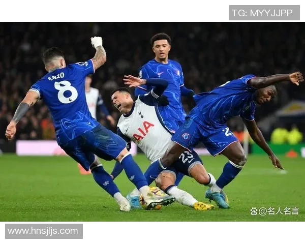 希腊人队与热刺的激烈对决展现足球魅力与战术智慧的巅峰较量 希腊人队与热刺的激烈对决展现足球魅力与战术智慧的巅峰较量