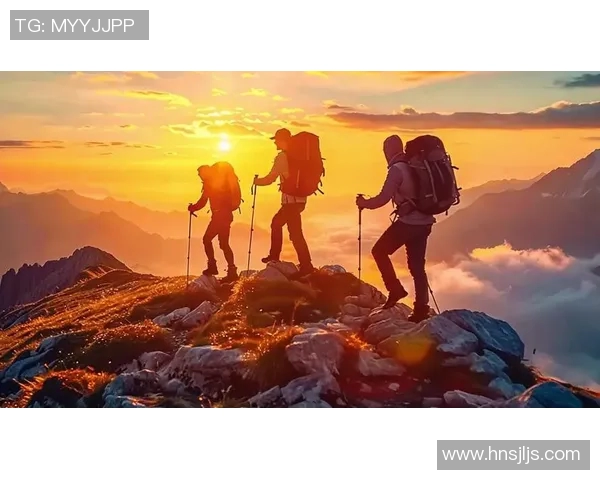 重庆攀岩队的团队协作探索与实践：攀登高峰的团结力量